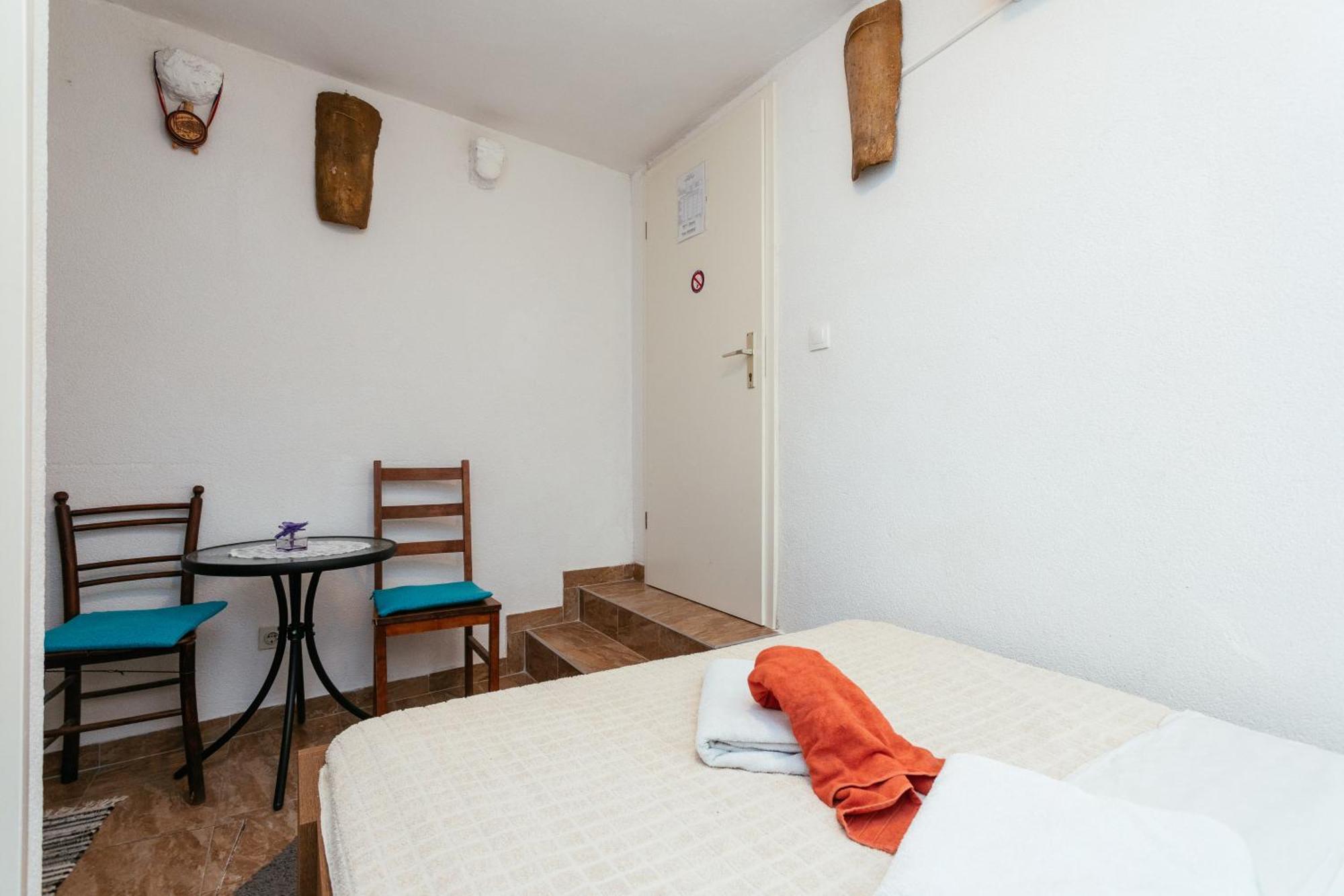 Apartment Karmen1 *